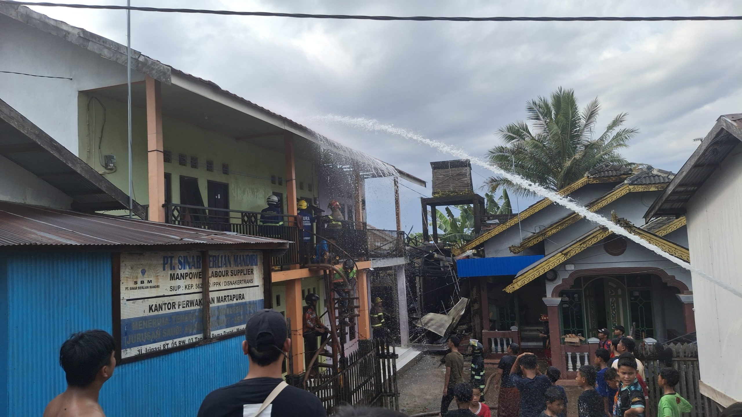 Kebakaran di Gang Mujahidin 1, Dua Sepeda Motor Ikut Hangus