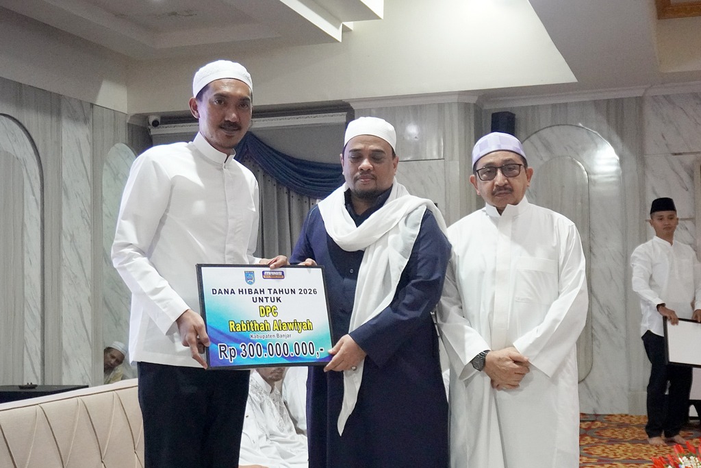 Kelembagaan dan Pembinaan Keagamaan Mendapat Hibah Dari Bupati Banjar