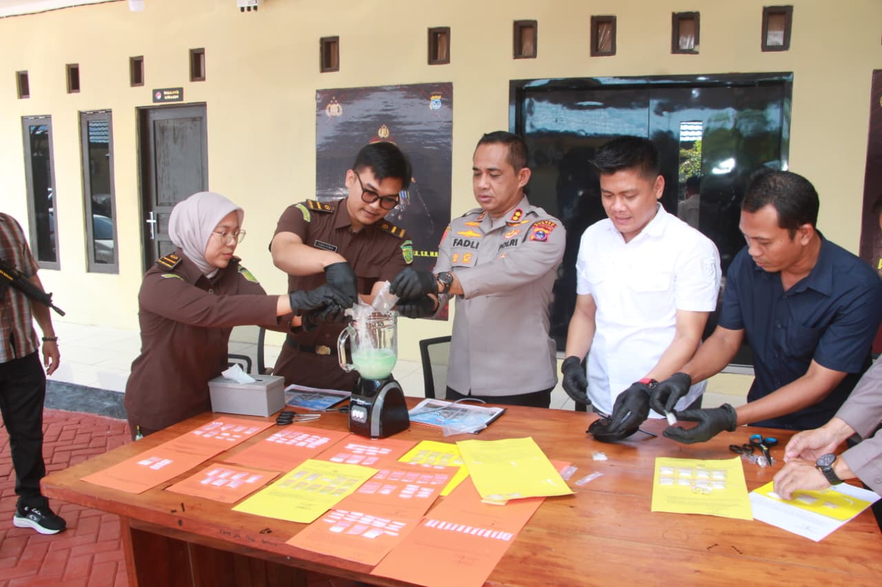 Ratusan Gram Sabu-Sabu Dimusnahkan Polres Banjar.