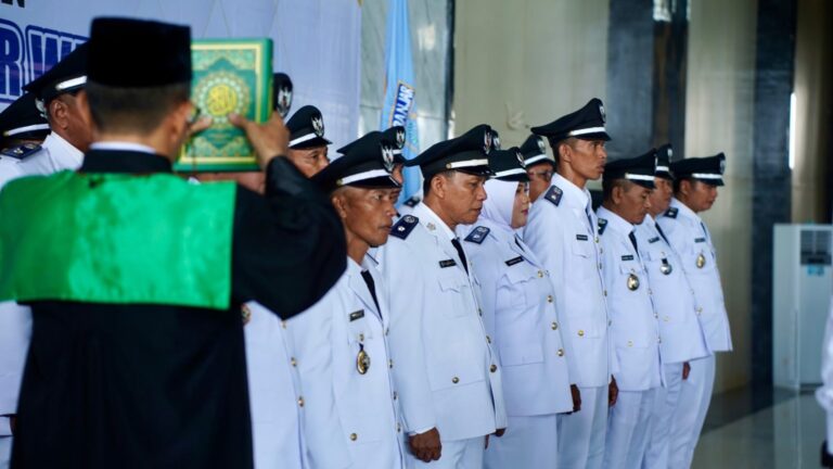 23 Pembakal Dilantik, Ini Pesan Bupati Banjar