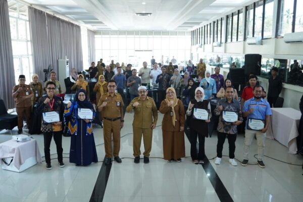Dukung UMKM, Wakil Bupati Banjar Tegaskan Investor Besar Harus Libatkan UMKM.
