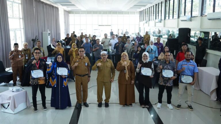 Dukung UMKM, Wakil Bupati Banjar Tegaskan Investor Besar Harus Libatkan UMKM.